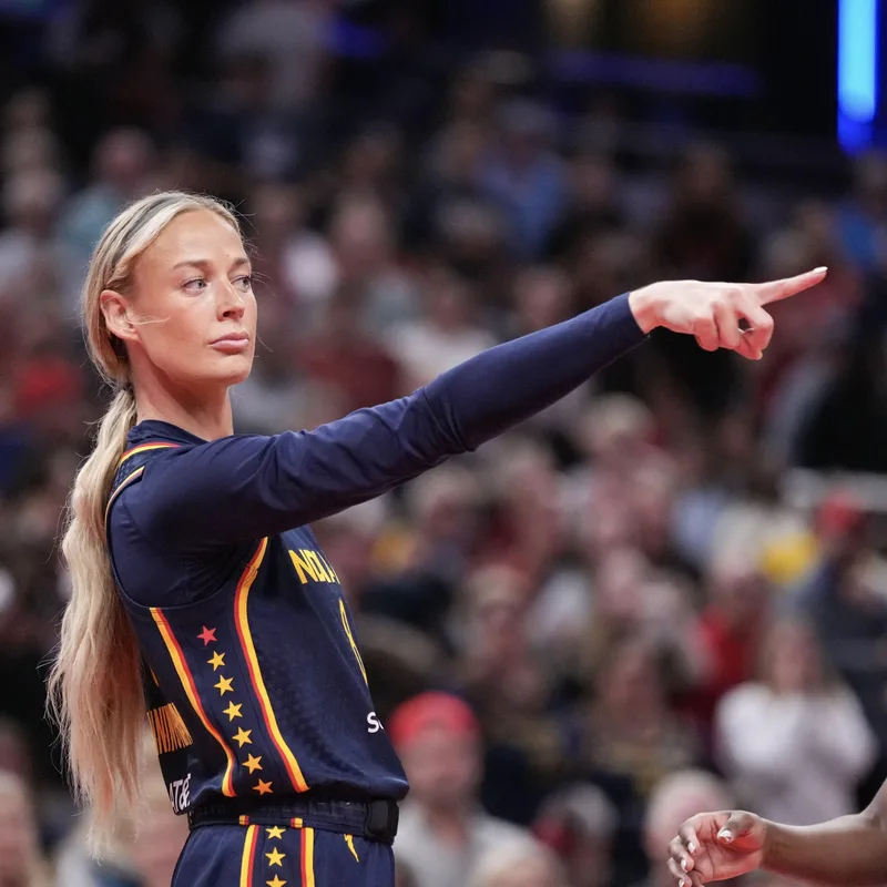 Sophie Cunningham pointing during the WNBA game at Gainbridge Fieldhouse